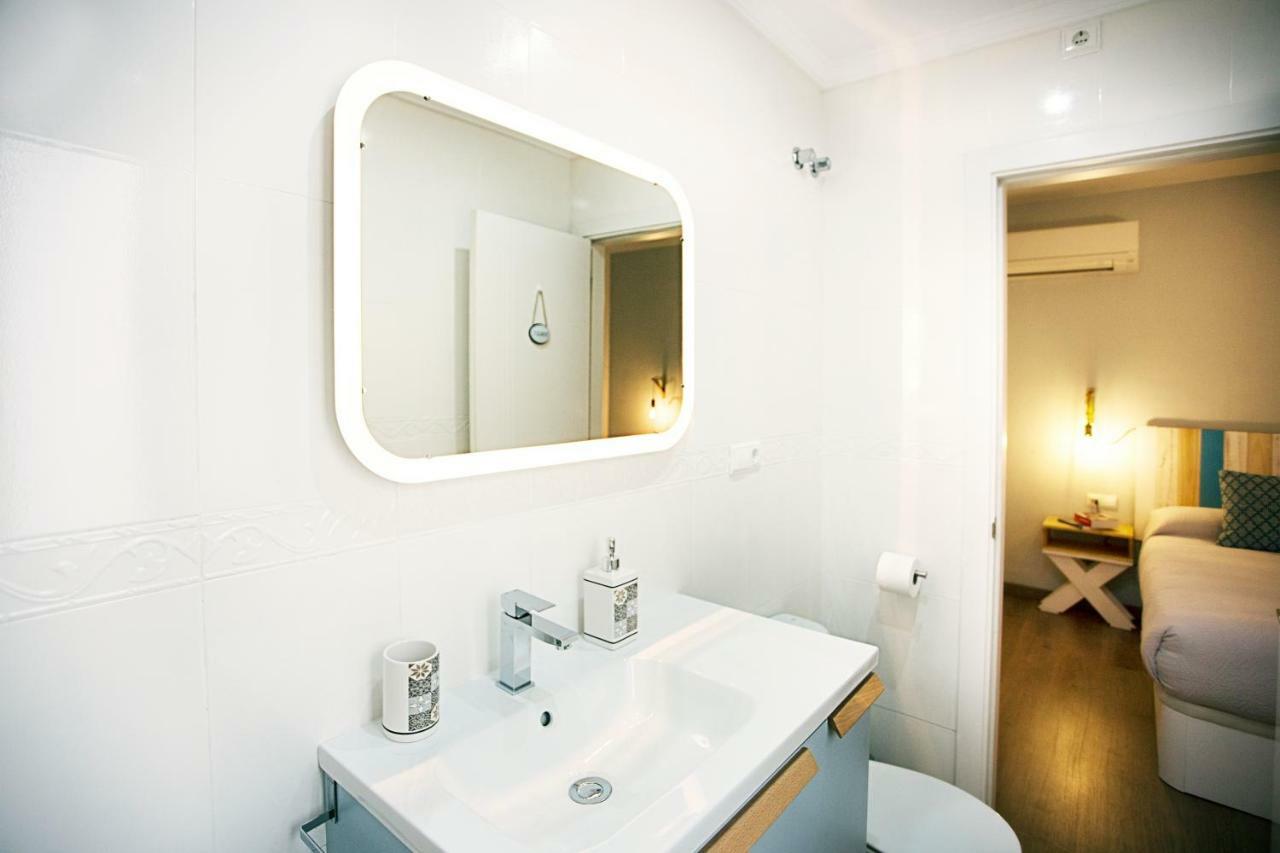 Hi Suite Malaga Centro Екстериор снимка